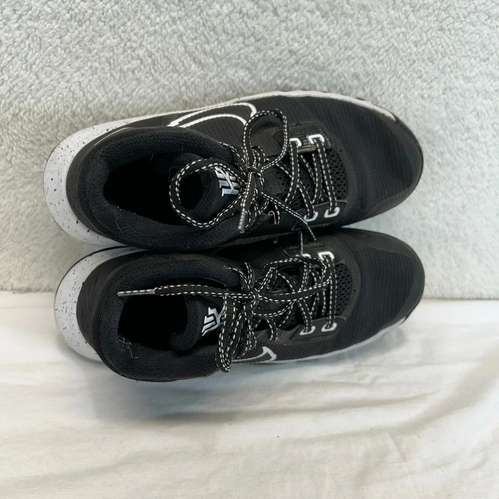 Nike Kyrie Flytrap 2 Black White Speckled Basketball Shoes AQ3412-001 4.5Y